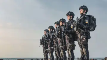 Дівчата SWAT постер