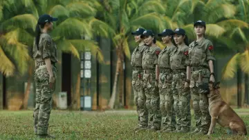 Задник до серіалу "Дівчата SWAT" #1605938