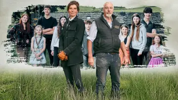 Задник до серіалу "Our Farm Next Door: Amanda, Clive and Kids" #1670585