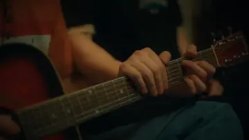Задник до серіалу "ขอฟังอีกครั้งเพลงรักของเธอ" #1671580