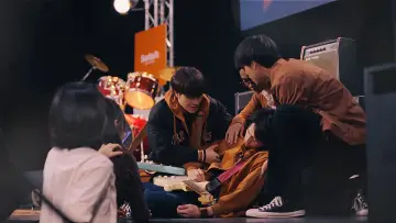 Задник до серіалу "ขอฟังอีกครั้งเพลงรักของเธอ" #1671667