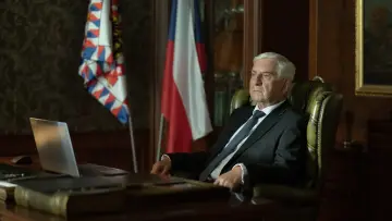 Задник до серіалу "Moloch" #1669009