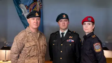 Задник до серіалу "Зброя" #1586251