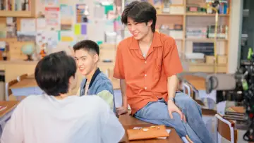 Задник до серіалу "เปิดเทอมใหม่ หัวใจหัดรัก" #1500910
