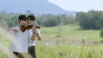 Задник до серіалу "ความลับในบทเพลงที่บรรเลงไม่รู้จบ" #1492587