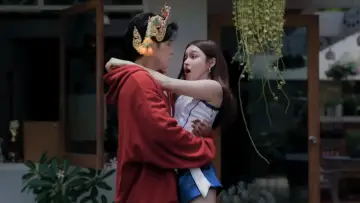 Задник к сериалу "โปรดใช้วิจารณญาณในการรักเธอ" #1476221