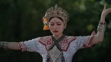 Задник к сериалу "โปรดใช้วิจารณญาณในการรักเธอ" #1476223