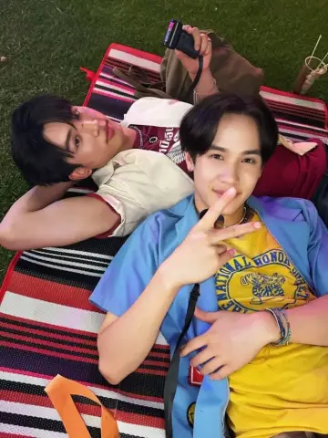 Постер к сериалу "โปรดใช้วิจารณญาณในการรักเธอ" #1476228
