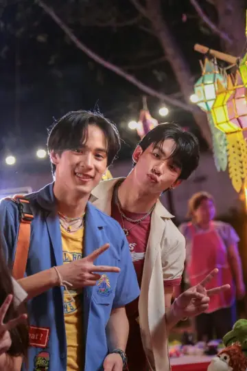 Постер к сериалу "โปรดใช้วิจารณญาณในการรักเธอ" #1476230