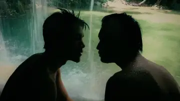 Задник к сериалу "เด็กชายไม่ไปสวรรค์" #1475577