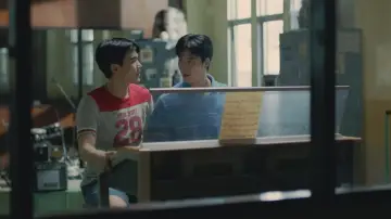 Задник к сериалу "เด็กชายไม่ไปสวรรค์" #1475589