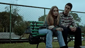 Задник до серіалу "A Menina que Matou os Pais: A Série" #1775953