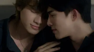 Задник к сериалу "กอดกันมั้ย นายตัวท็อป" #1508355