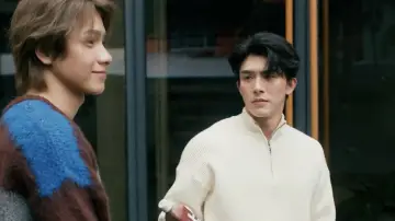 Задник к сериалу "กอดกันมั้ย นายตัวท็อป" #1508439