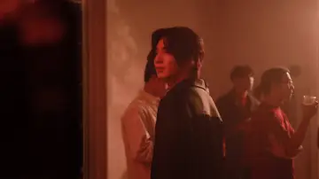 Задник к сериалу "การเกิดใหม่ของดวงดาว" #1508248