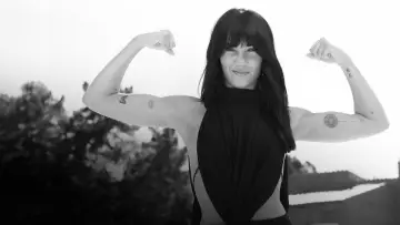 Задник до серіалу "Aitana: Метаморфоз" #1672529