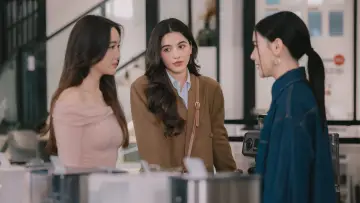 Задник до серіалу "รักขบวนนี้หัวใจเกือบวาย" #1483507