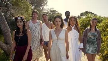 Задник к сериалу "Two Weeks in August" #1399914