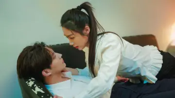 看不见的合约恋人 постер