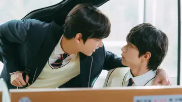 Задник до серіалу "무언가 잘못되었다" #1603322