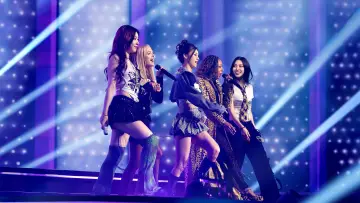 Задник до серіалу "KPOPPED: Музика без кордонів" #1605353