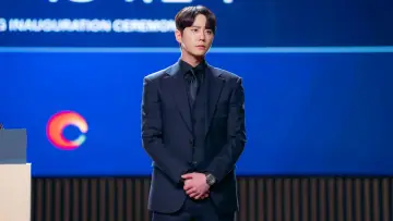 Задник до серіалу "신입사원 강회장" #1410805