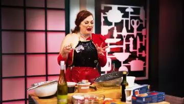 Задник к сериалу "Worst Cooks in America" #1396802