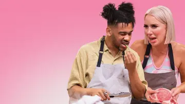 Задник к сериалу "Worst Cooks in America" #1396818