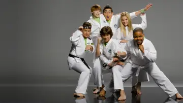 Задник к сериалу "Kickin
