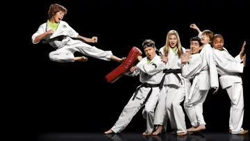 Задник к сериалу "Kickin
