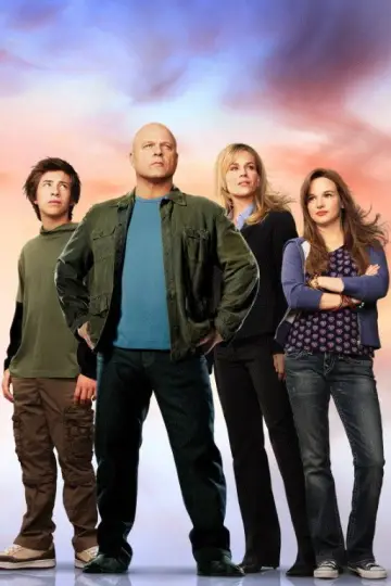 Постер к сериалу "Незвичайна сім’я" #1467713