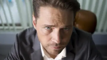 Задник до серіалу "Call Me Fitz" #1855834