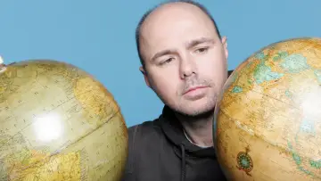 Задник до серіалу "An Idiot Abroad" #1461079