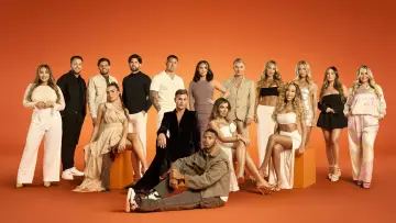 Задник к сериалу "The Only Way Is Essex" #1316532