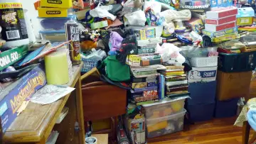 Задник до серіалу "Hoarders" #1411567