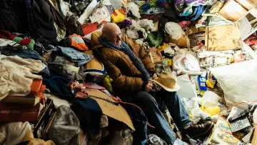 Задник до серіалу "Hoarders" #1411569
