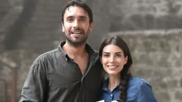 Задник к сериалу "Taşacak Bu Deniz" #1320044