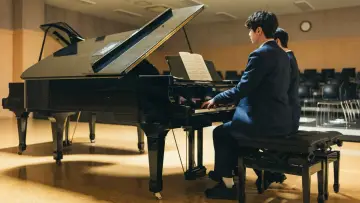 Задник до серіалу "포핸즈" #1472045