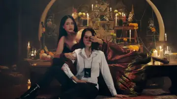 Задник до серіалу "ข่มขลัง" #1655008