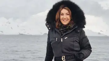 Задник до серіалу "Jane McDonald: From Pole to Pole" #1748307