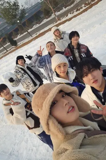 SKZ VLOG постер