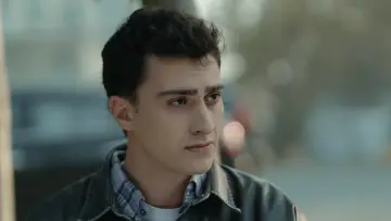 Atalar və Qızlar постер