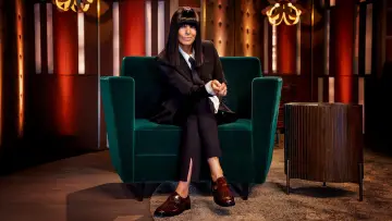 Задник до серіалу "The Claudia Winkleman Show" #1555479