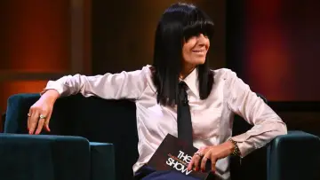 Задник до серіалу "The Claudia Winkleman Show" #1555484