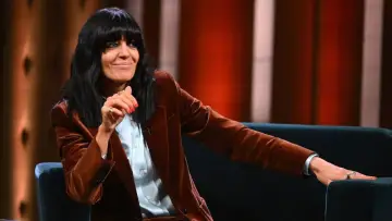 Задник до серіалу "The Claudia Winkleman Show" #1555493