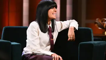 Задник до серіалу "The Claudia Winkleman Show" #1555498
