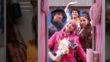 Задник до серіалу "Locker Diaries: Descendants" #1227578