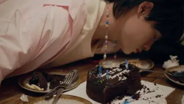 Задник до серіалу "สืบเสียงปริศนา..อุ๊ย! เสียงหัวใจเธอดังกว่า" #1783295