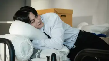 Задник до серіалу "สืบเสียงปริศนา..อุ๊ย! เสียงหัวใจเธอดังกว่า" #1783303
