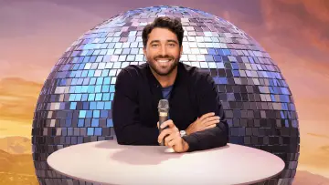 Задник до серіалу "Dancing with the Stars Official Podcast" #1673519